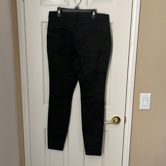 Time and true Jeggings Camo print - Picture 2 of 5